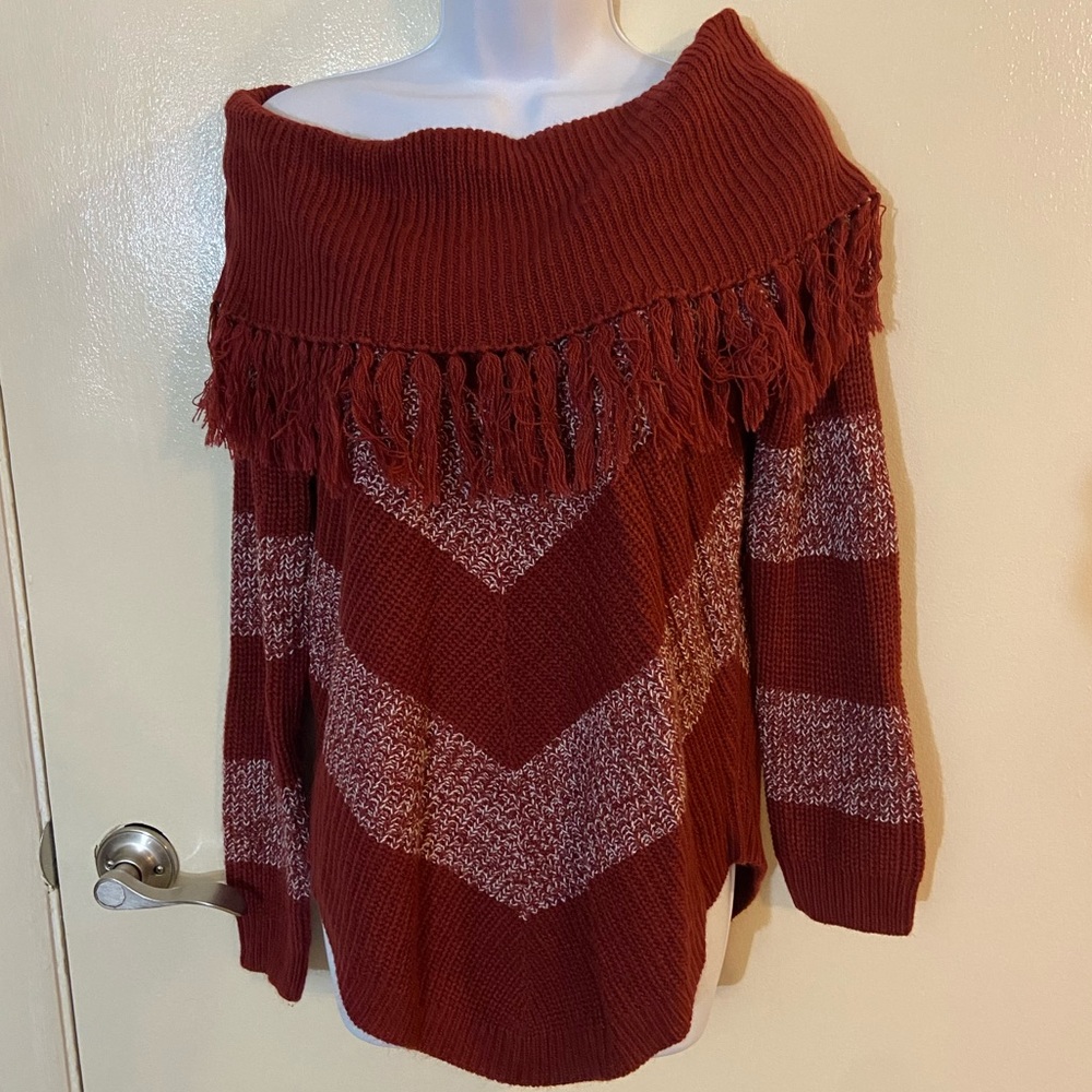 Super cute sweater.